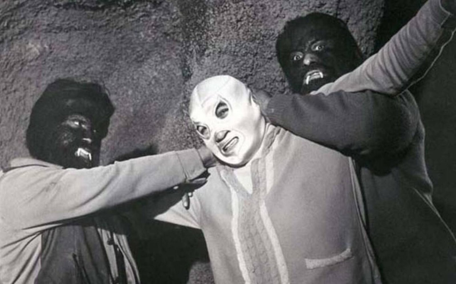 Pelicula Santo