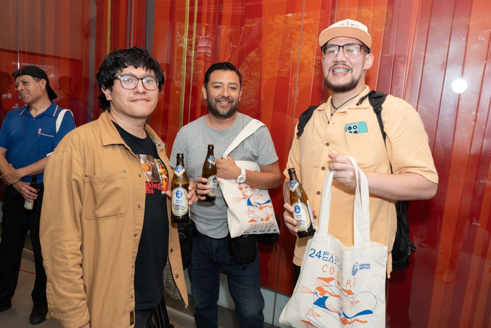 prensa en conferencia