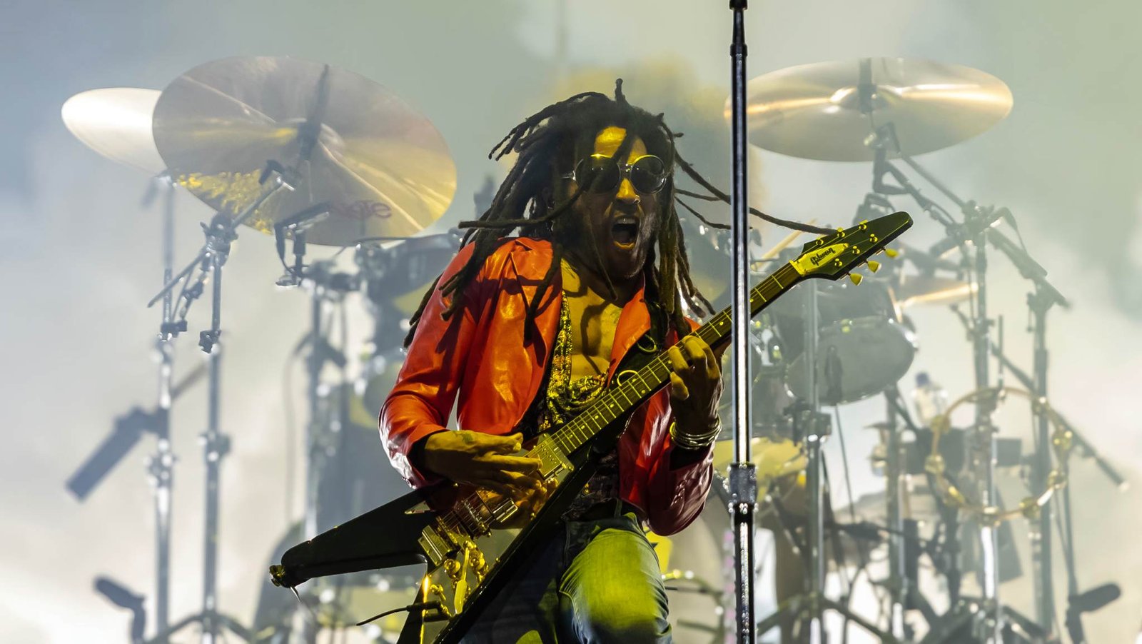 Lenny Kravitz defiende su corona en la era del algoritmo: El triunfo de ‘Blue Electric Light’