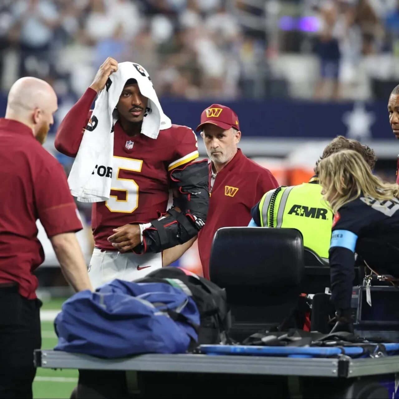 NFL Lesión de Jaiden Daniels