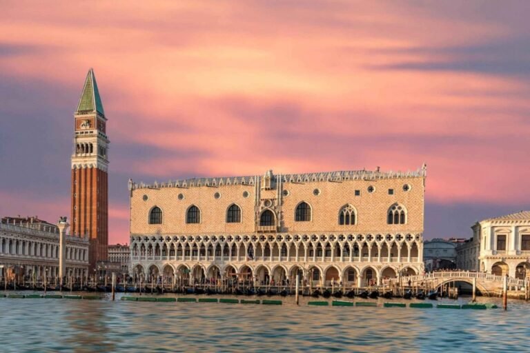 El Palacio Ducal de Venecia: Un viaje de cine a la historia de la Serenísima
