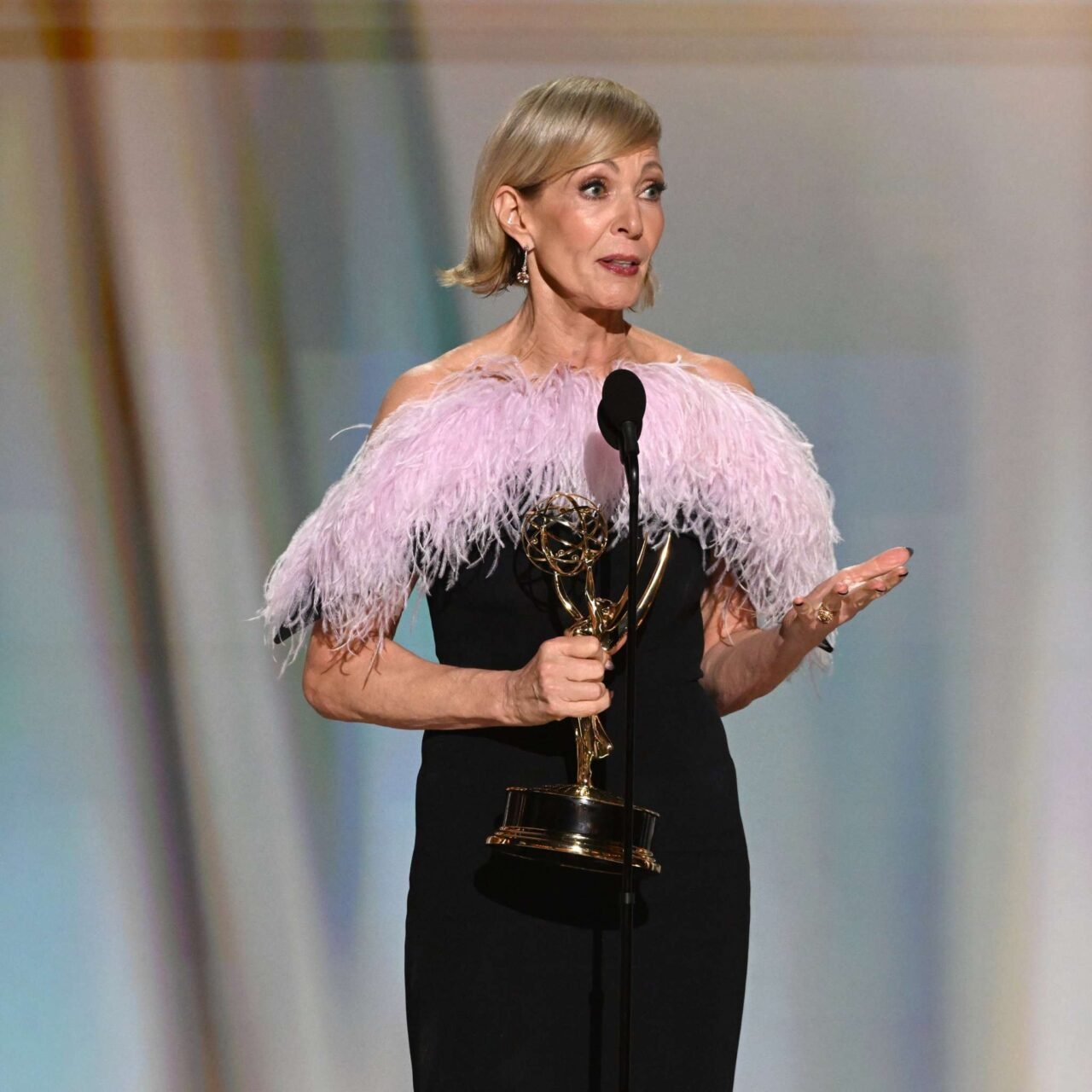 Allison Janney en los Premios Emmy 2026