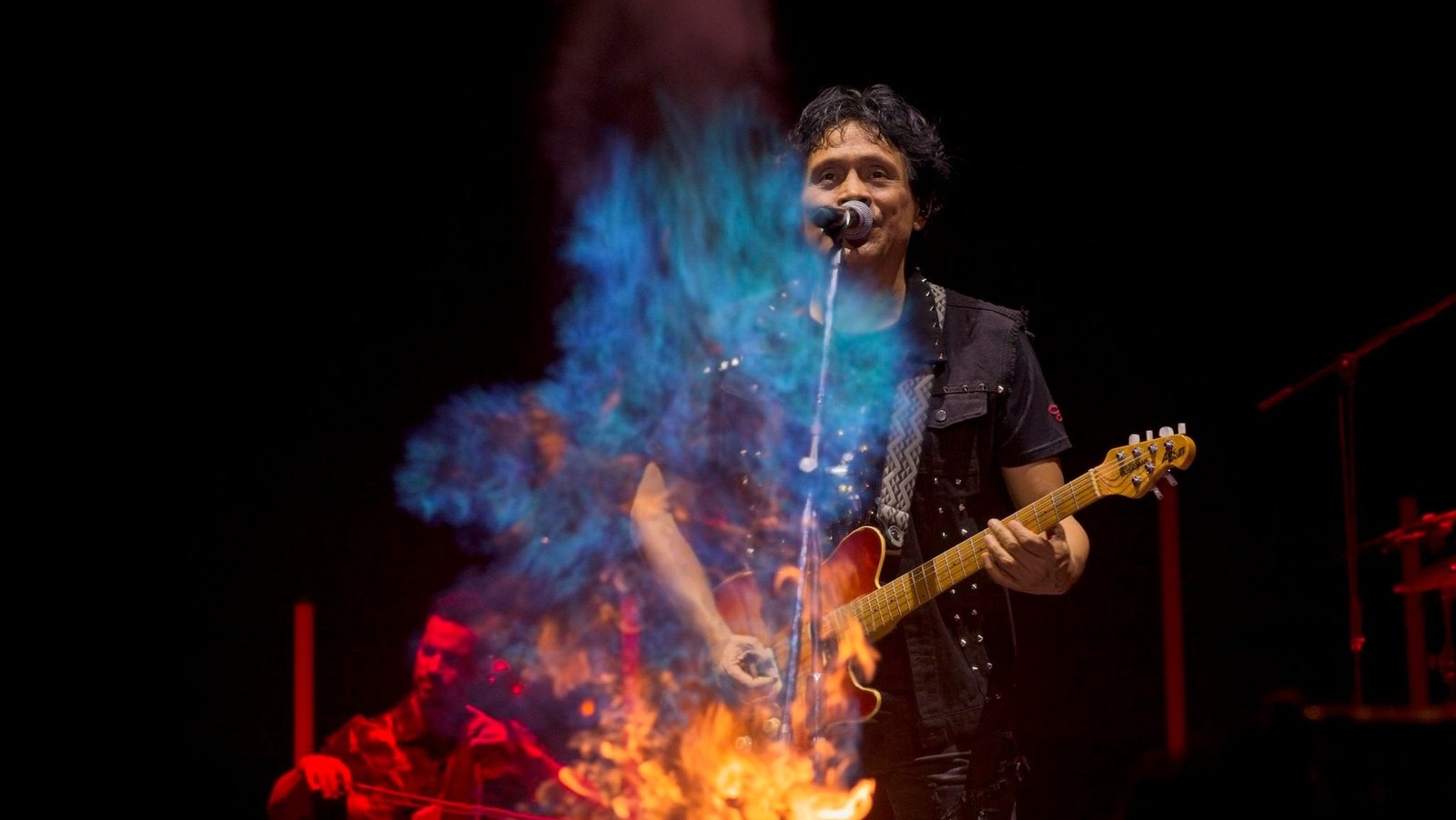 El Haragán y Cía. en la Arena CDMX: Gran ritual de consagración del “rock urbano” 