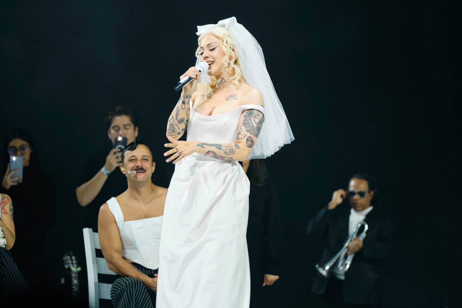 Mon Laferte en Palacio de los Deportes