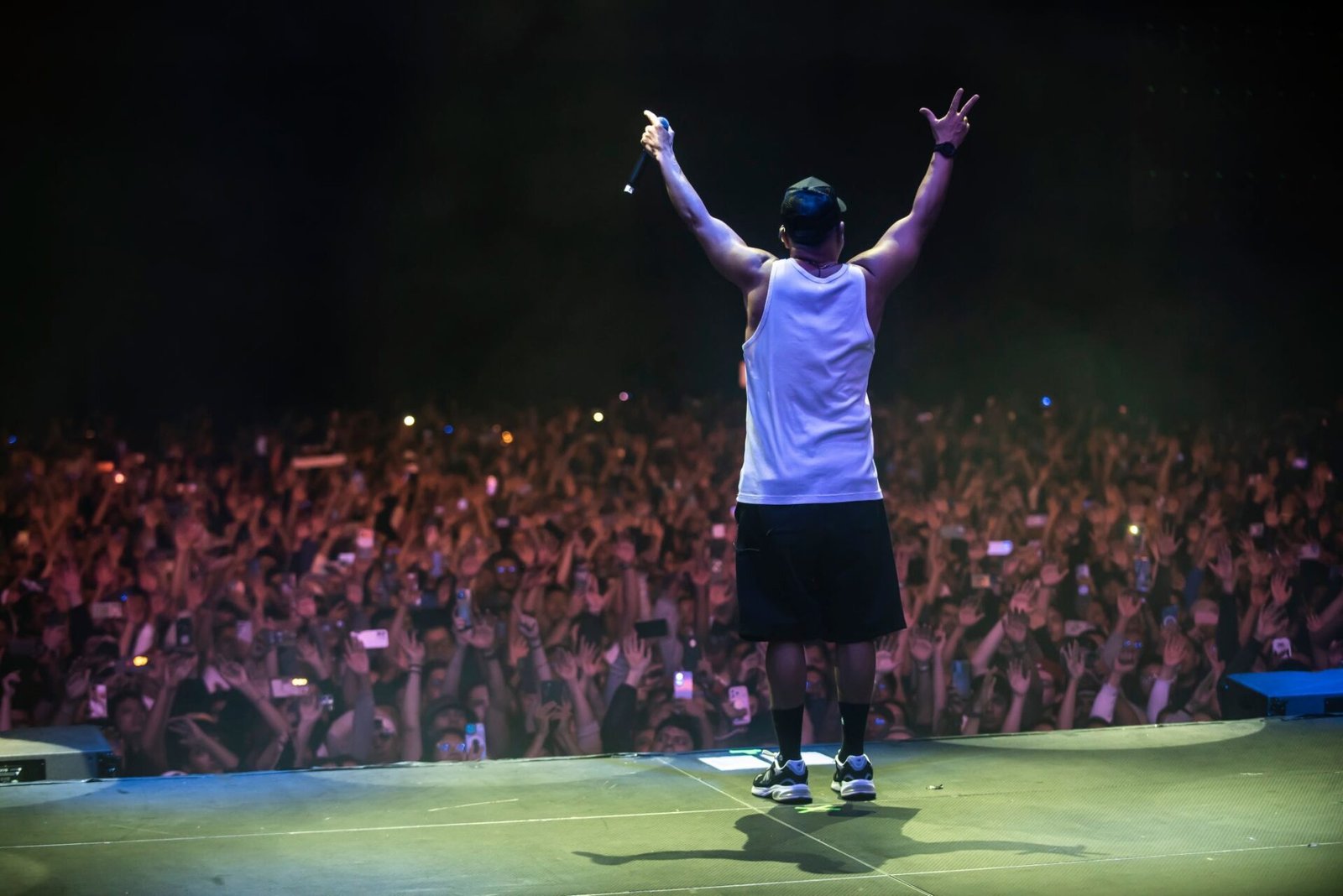 Nach en el Pepsi Center