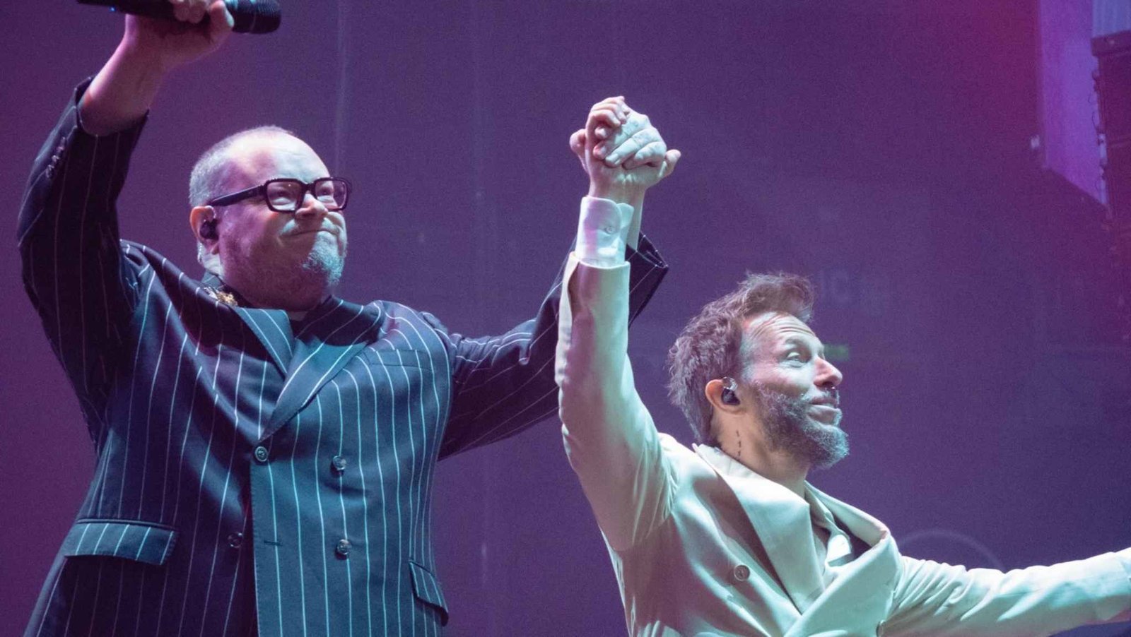 Sin Bandera en la Arena CDMX: El alfabeto del sentimiento en una noche de virtuosismo y melancolía