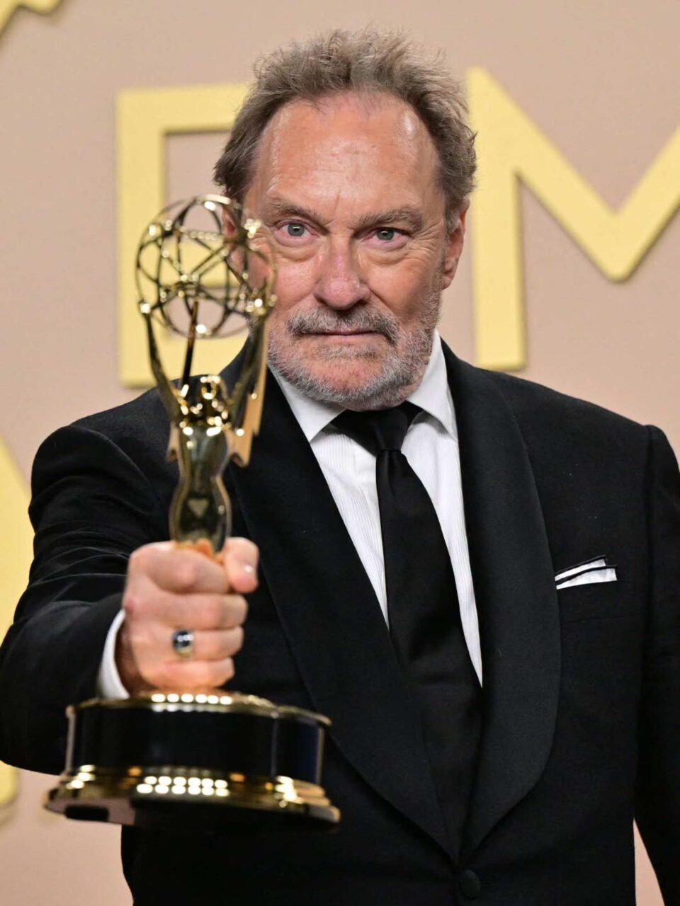 Stephen Root en los Premios Emmy 2026