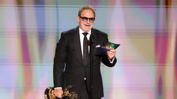 Stephen Root en los Premios Emmy 2026